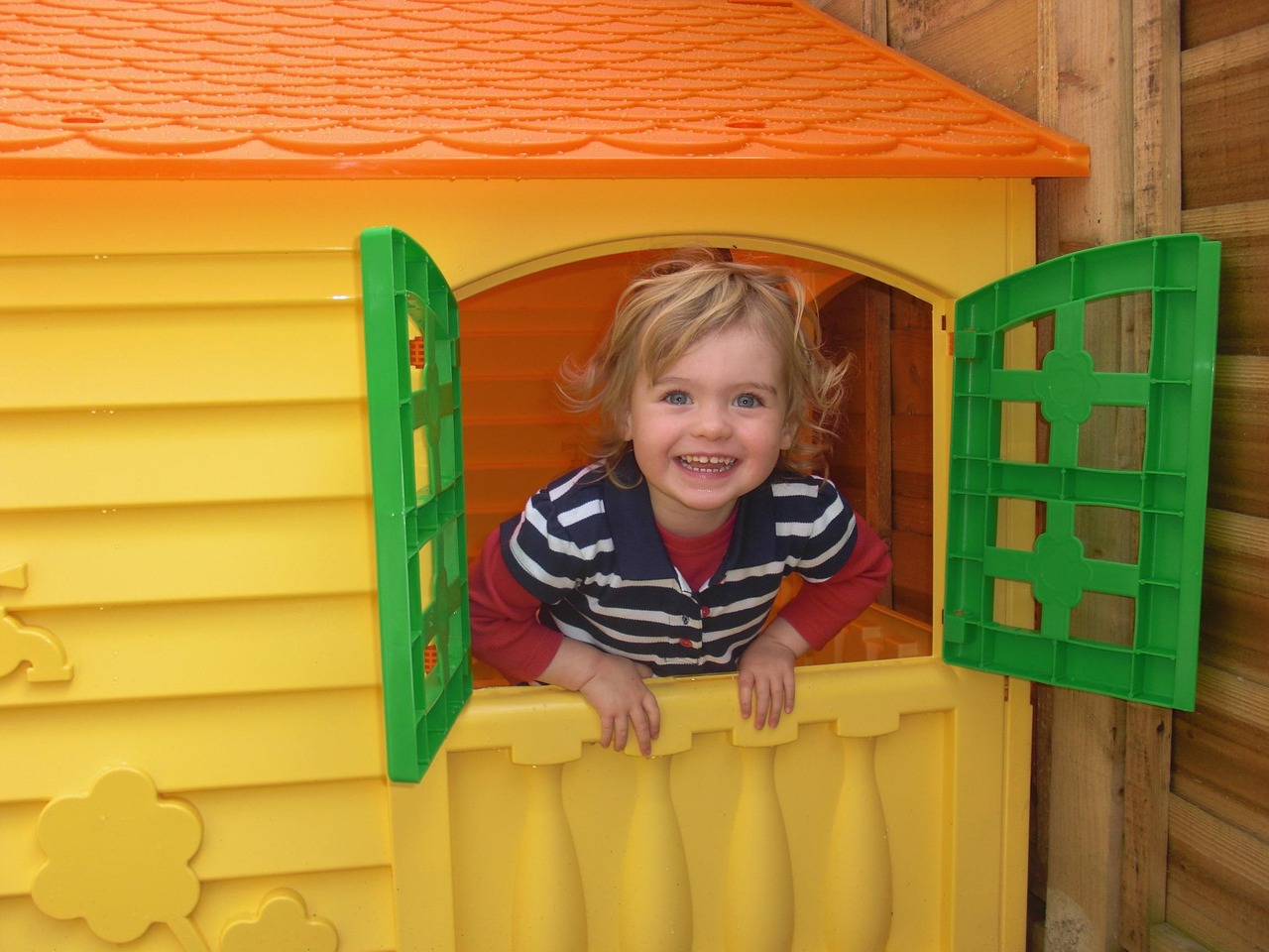 How to Make a Compact Playhouse Work in Any Small Space
